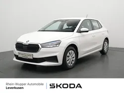 Grau Gebraucht 2023 Skoda Fabia Active Kleinwagen | 15.980 € (Fairer Preis)