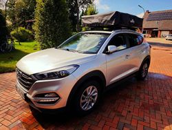Silber Gebraucht 2017 Hyundai Tucson SUV | 13.000 € (Fairer Preis)