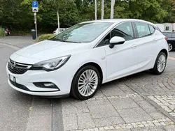Weiß Gebraucht 2017 Opel Astra Innovation Limousine | 6.999 € (Guter Preis)
