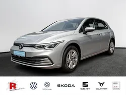 Gebraucht 2023 VW Golf VIII Life | 27.990 € (Etwas zu teuer)
