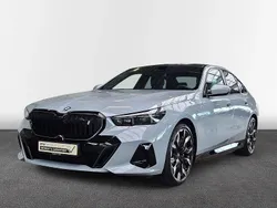 Grau Gebraucht 2024 BMW i5 M Sport Limousine | 69.311 €