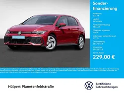 Kings red metallic Gebraucht 2024 VW Golf VIII GTI Limousine | 37.142 € (Guter Preis)