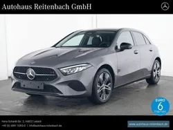 Lack mountaingrau Gebraucht 2024 Mercedes A250 Progressive Limousine | 33.349 € (Fairer Preis)