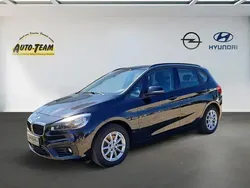 Saphirschwarz metallic Gebraucht 2018 BMW 220 Active Tourer Advantage Van / Kleinbus | 17.450 € (Fairer Preis)