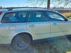 Beige Gebraucht 2006 Volvo V50 Kombi | 1.900 € (Guter Preis)