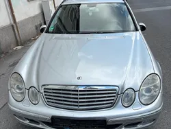 Silber Gebraucht 2005 Mercedes E280 Kombi | 3.200 €