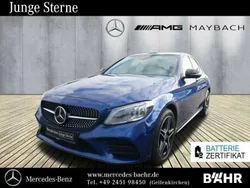Brillantblau (metallic) Gebraucht 2020 Mercedes C300e Limousine | 30.949 €