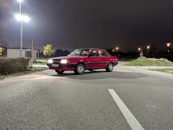 Rot Gebraucht 1985 Audi 80 Limousine | 3.200 €