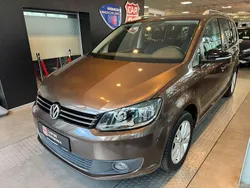 Braun Gebraucht 2012 VW Touran Style Van / Kleinbus | 8.790 € (Fairer Preis)
