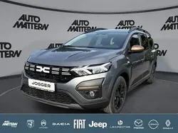 Grau Gebraucht 2025 Dacia Jogger Extreme Van / Kleinbus | 23.989 € (Etwas zu teuer)