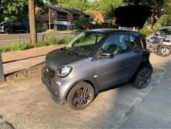 Grau Gebraucht 2016 Smart ForTwo Coupé Brabus Coupé | 12.300 € (Fairer Preis)