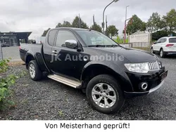 Schwarz Gebraucht 2011 Mitsubishi L200 Intense Abholung | 15.200 € (Teuer)
