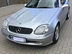 Silber Gebraucht 2002 Mercedes SLK200 Cabrio | 8.990 € (Etwas zu teuer)