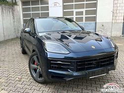Algarveblau metallic d6 Gebraucht 2023 Porsche Cayenne S Coupe Coupé | 104.888 €