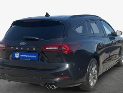 Schwarz Gebraucht 2024 Ford Focus ST-Line X Kombi | 24.900 € (Guter Preis)