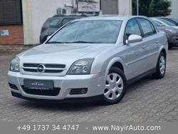Silber Gebraucht 2005 Opel Vectra Edition Limousine | 3.250 € (Fairer Preis)