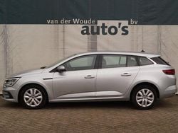 Grau Gebraucht 2023 Renault Mégane IV Equilibre Kombi | 14.515 € (Guter Preis)