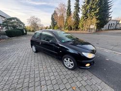 Schwarz Gebraucht 2009 Peugeot 206 Limousine | 2.499 € (Fairer Preis)