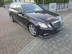 Violet Gebraucht 2010 Mercedes E350 AMG Kombi | 9.000 € (Superpreis)