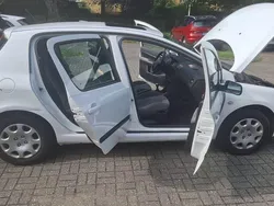 Grau Gebraucht 2005 Peugeot 307 Quiksilver Limousine | 1.999 € (Fairer Preis)