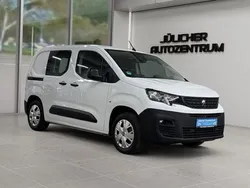 Weiß Gebraucht 2024 Peugeot Partner Premium Van / Kleinbus | 18.990 € (Guter Preis)