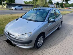 Silber Gebraucht 2000 Peugeot 206 Kleinwagen | 1.050 €