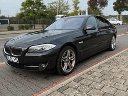Grau Gebraucht 2013 BMW 525 Shadowline Limousine | 13.900 €