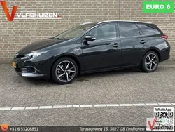 Schwarz Gebraucht 2019 Toyota Auris Touring Sports Kombi | 11.450 €