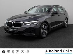 Sophistograu brillanteffekta9 Gebraucht 2022 BMW 520 Sport Line Kombi | 29.999 € (Guter Preis)