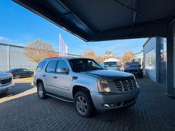 Silber Gebraucht 2010 Cadillac Escalade SUV | 8.900 €