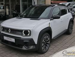 Arktisweiß, schwarzes dach Neu 2025 Renault 4 E-Tech Iconic SUV | 35.499 € (Fairer Preis)