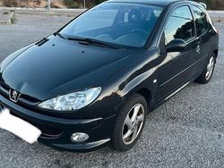 Schwarz Gebraucht 2004 Peugeot 206 Tendance Limousine | 4.500 €