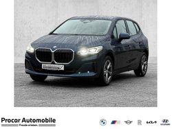 Blau Gebraucht 2024 BMW 220 Luxury Line Kombi | 29.800 € (Guter Preis)