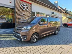 Barriquebraun metallic Gebraucht 2017 Toyota Proace Verso Plus Kombi | 22.700 € (Fairer Preis)