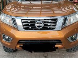 Gold Gebraucht 2016 Nissan Navara Abholung | 21.699 €