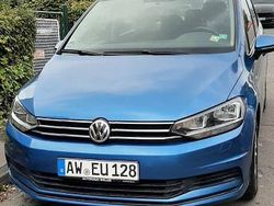 Blau Gebraucht 2019 VW Touran Comfortline Van / Kleinbus | 11.900 € (Superpreis)
