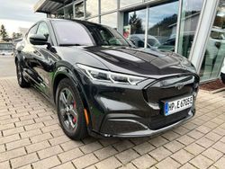 Grau Gebraucht 2022 Ford Mustang Mach-E SUV | 43.390 € (Fairer Preis)