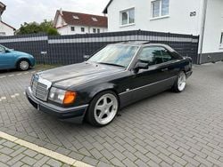 Schwarz Gebraucht 1991 Mercedes 200 Coupé | 7.999 €