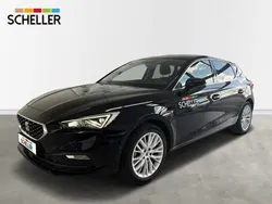 Schwarz (metallic) Gebraucht 2021 Seat Leon Limousine | 27.700 € (Teuer)