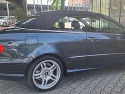 Smaragtschwarz metallic Gebraucht 2003 Mercedes CLK320 Avantgarde Cabrio | 9.950 € (Teuer)