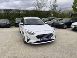 Weiß Gebraucht 2019 Ford Focus Cool & Connect Limousine | 11.479 € (Fairer Preis)