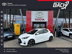 Weiß Gebraucht 2023 Toyota Yaris Comfort Limousine | 15.990 € (Fairer Preis)