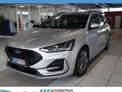 Silber Gebraucht 2024 Ford Focus ST-Line Kombi | 23.981 € (Guter Preis)