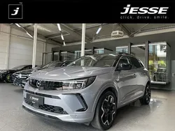 Lack grau artense/metallic kla (metallic) Gebraucht 2024 Opel Grandland X Ultimate SUV | 25.990 € (Fairer Preis)