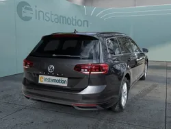 Grau Gebraucht 2019 VW Passat Business Kombi | 22.690 € (Fairer Preis)