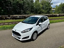 Weiß Gebraucht 2016 Ford Fiesta Kleinwagen | 7.999 € (Fairer Preis)