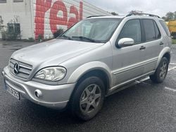 Silber Gebraucht 2003 Mercedes ML270 SUV | 9.500 € (Teuer)