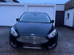 Gebraucht 2015 Ford Focus Titanium Limousine | 7.000 € (Fairer Preis)