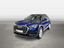 Navarrablau metallic Gebraucht 2023 Audi Q3 Ambiente SUV | 38.750 € (Etwas zu teuer)
