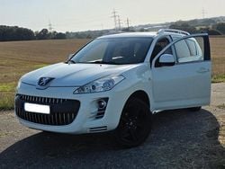 Weiß Gebraucht 2010 Peugeot 4007 SUV | 4.200 € (Fairer Preis)